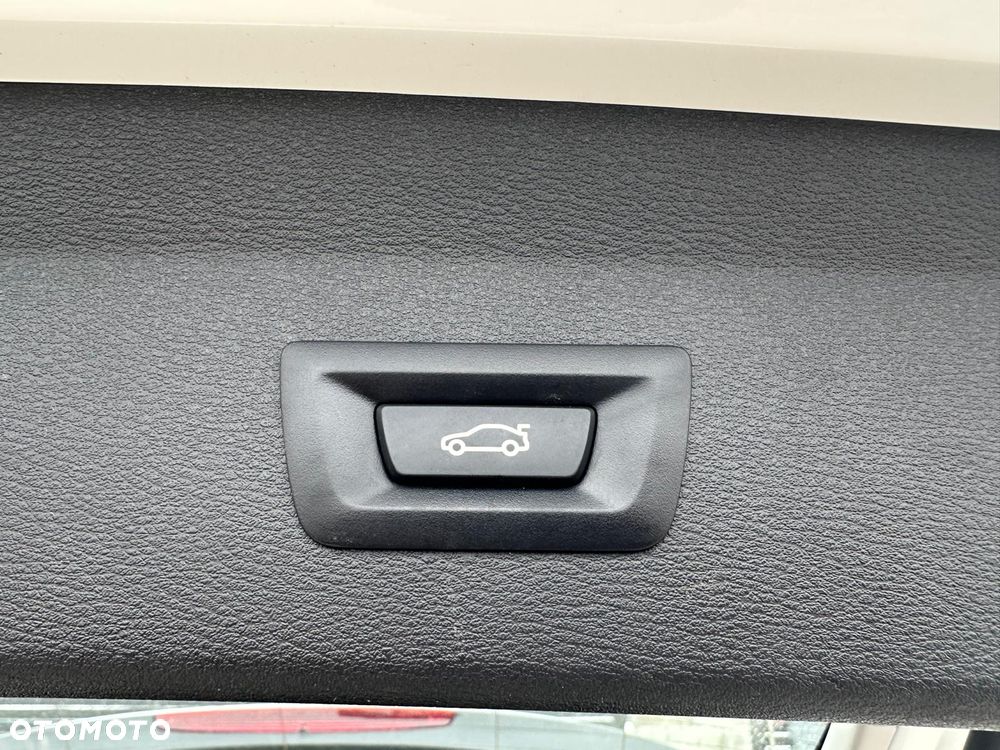 BMW X1 xDrive25e Business Edition - 14