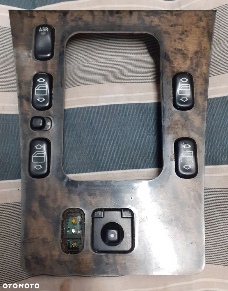 PANEL STEROWANIA SZYB OBUDOWA MIESZKA GALKI ZMIANY BIEGÓW MERCEDES W210 - 1