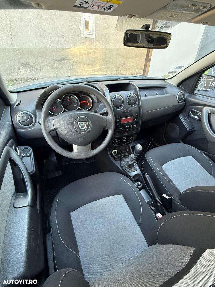 Dacia Duster 1.5 dCi 4WD Comfort - 6