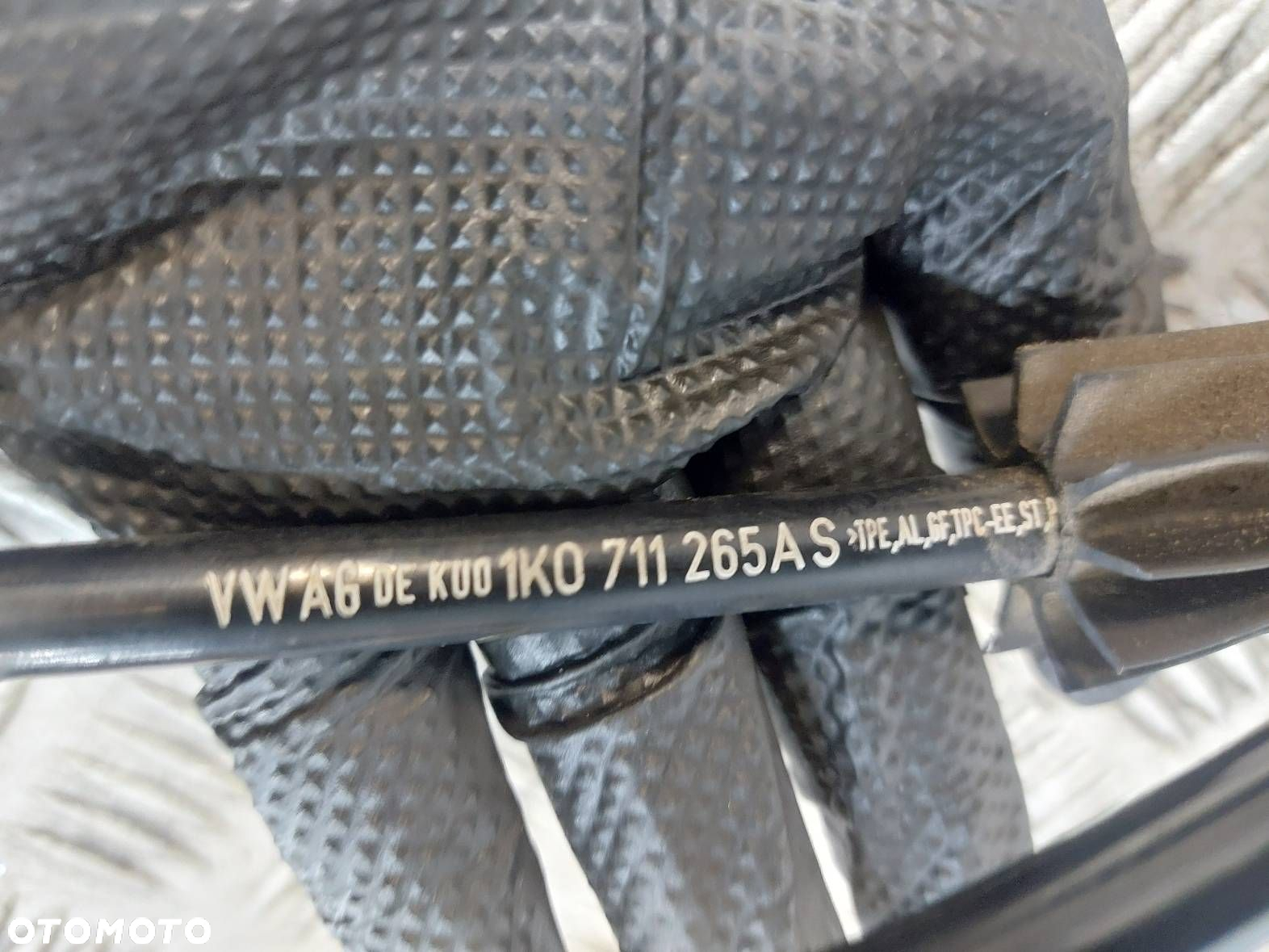 LEWAREK ZMIANY BIEGÓW + LINKI AUDI A3 8P 2.0 TDI MANUAL 6 BIEGÓW - 5