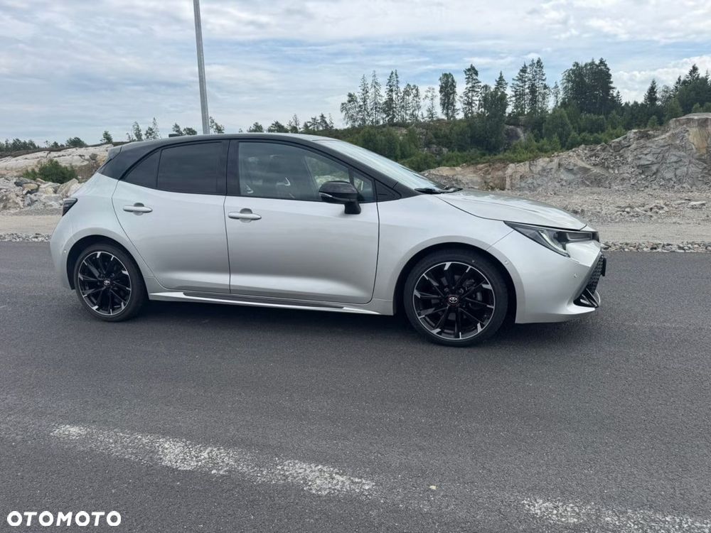 Toyota Corolla 2.0 Hybrid GR Sport - 10