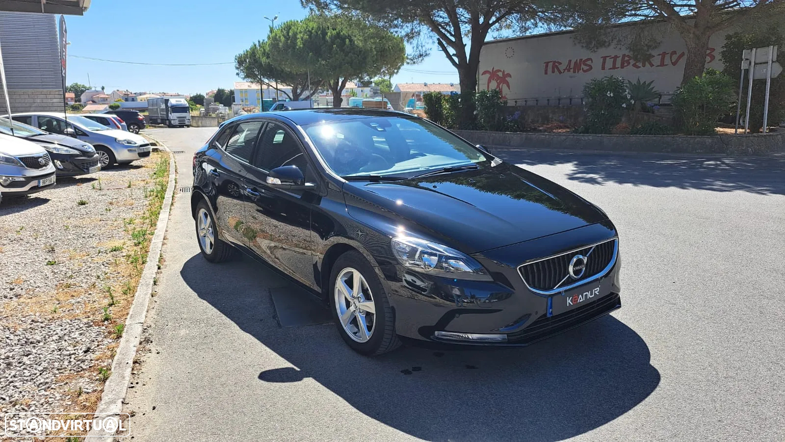 Volvo V40 2.0 D2 Momentum - 3