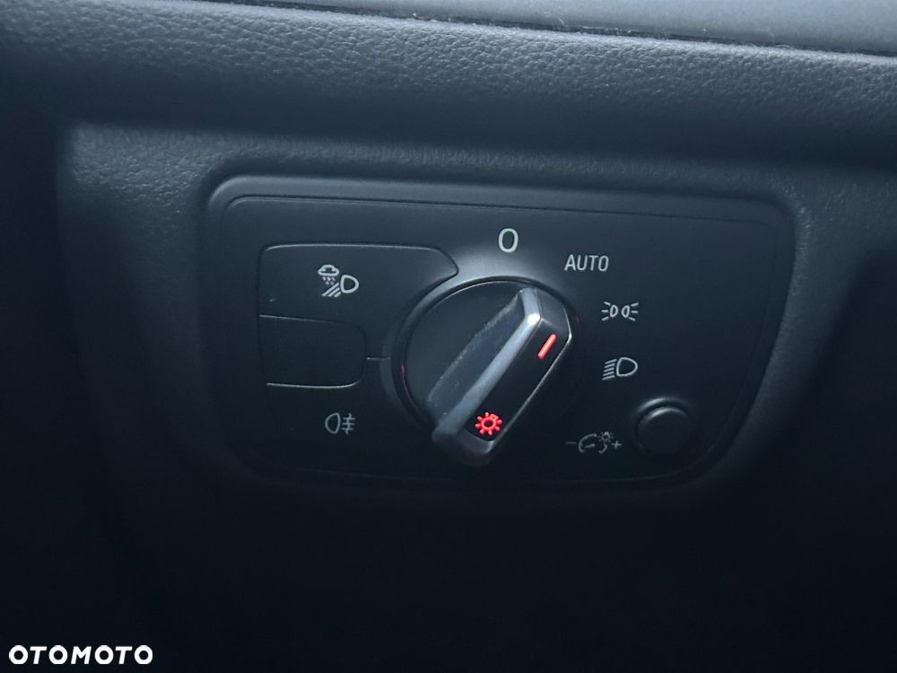 Audi A6 Limousine 2.0 TDI DPF multitronic sport selection - 14