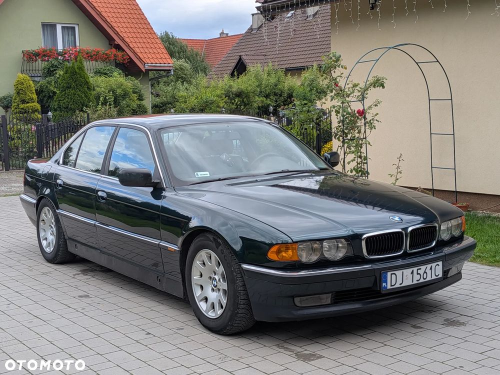 BMW Seria 7 - 1