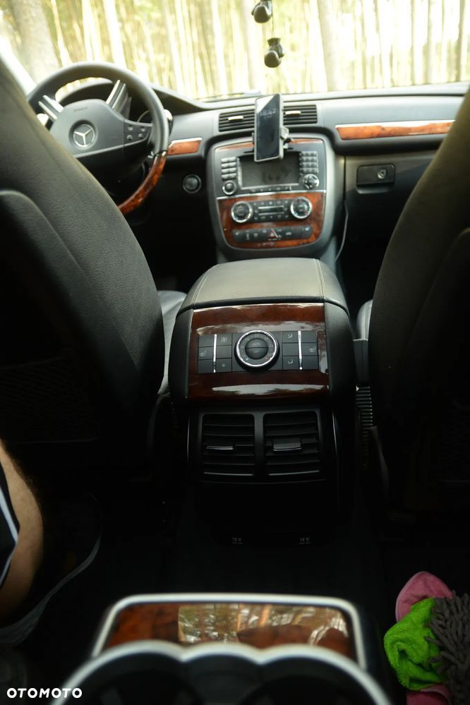 Mercedes-Benz Klasa R 500 L 4-Matic - 31