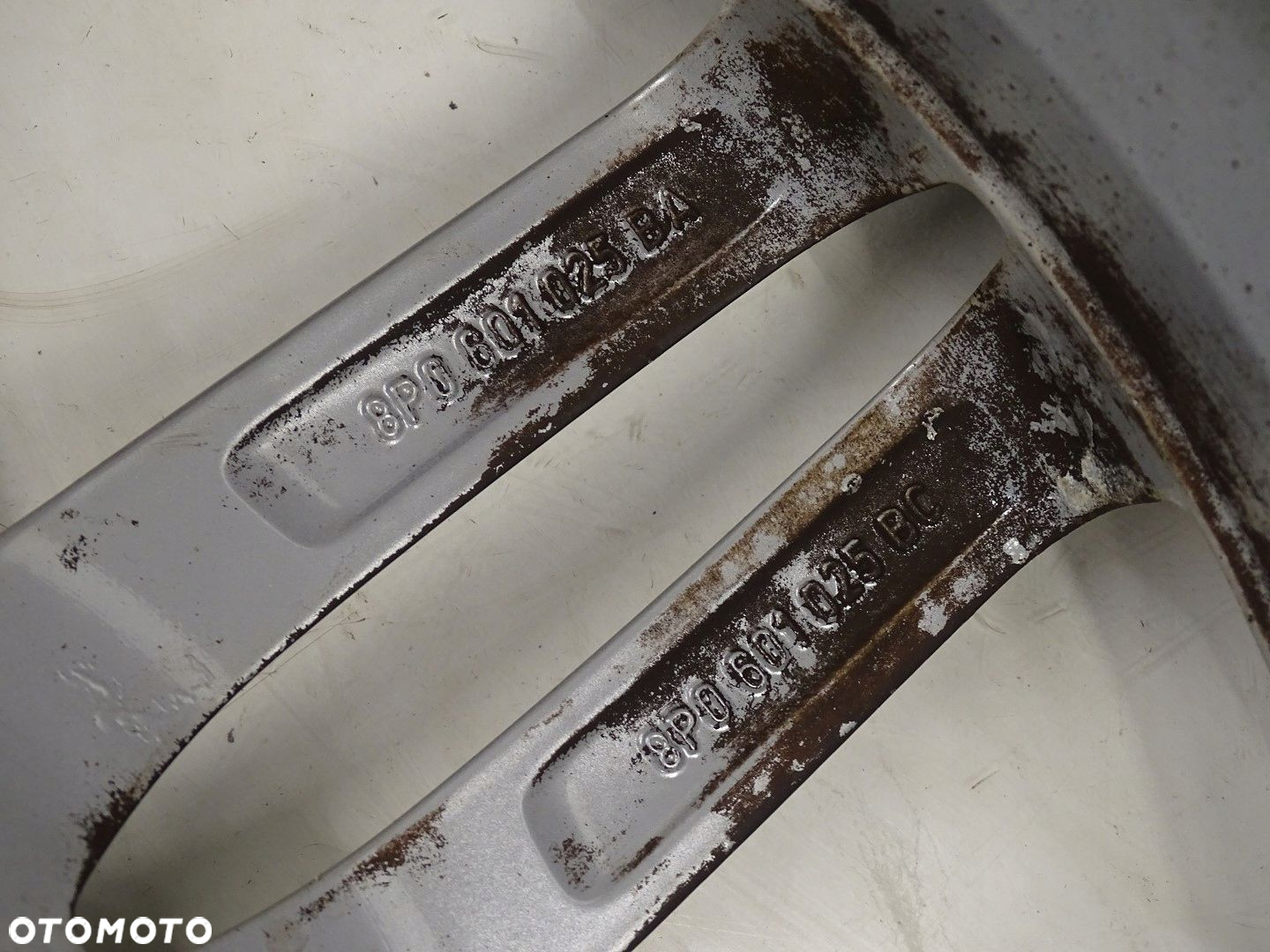 KPL FELGI ALUFELGI R18 AUDI A3 8P 5X112 7.5J ET54 8P0601025BA 8P0601025BC - 5