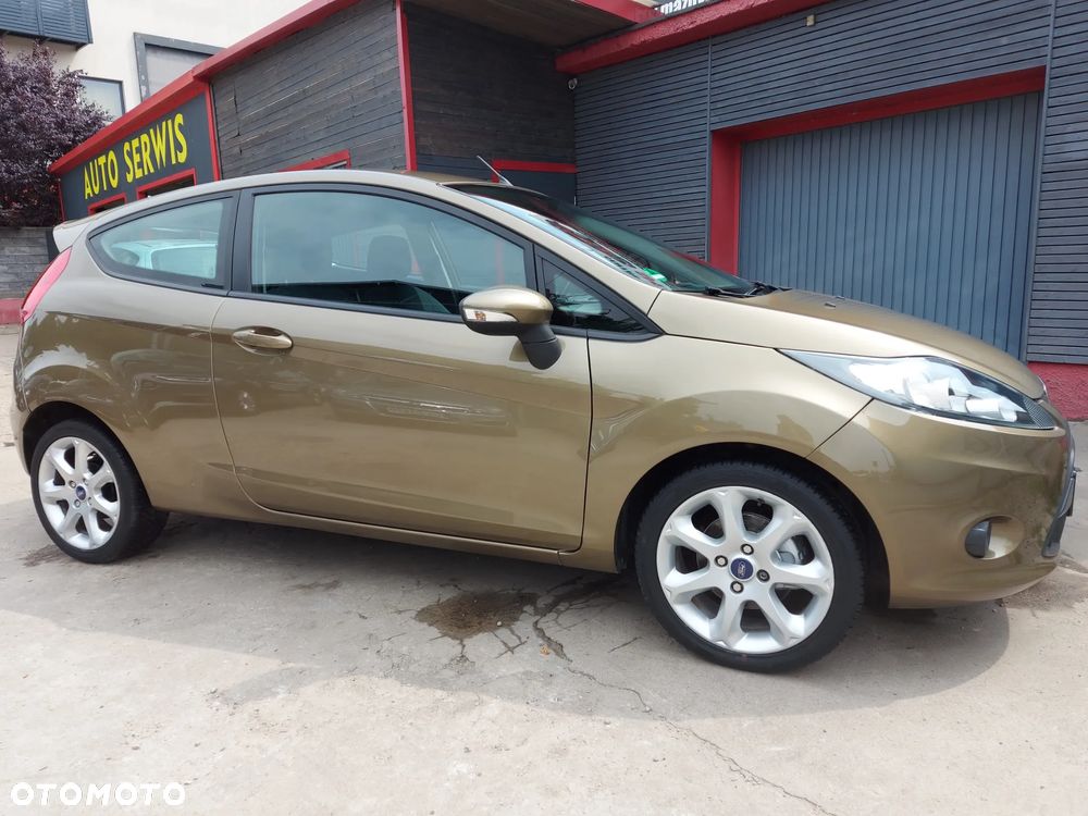 Ford Fiesta 1.4 Autom Champions Edition - 15