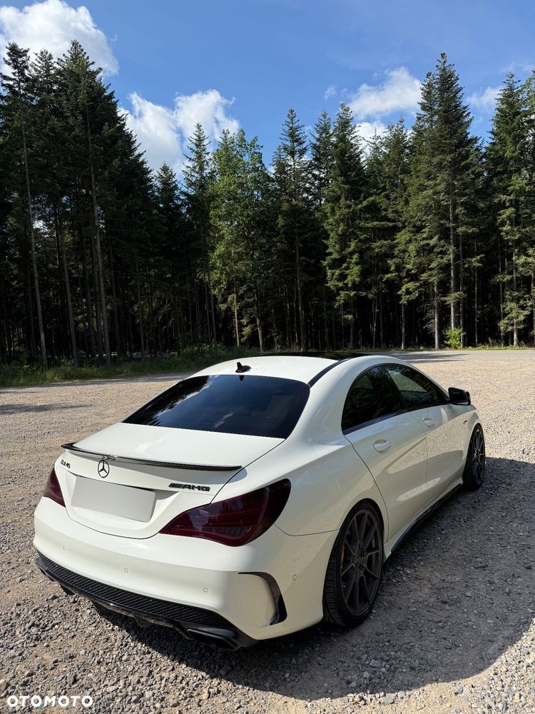 Mercedes-Benz CLA 45 AMG 4-Matic - 5
