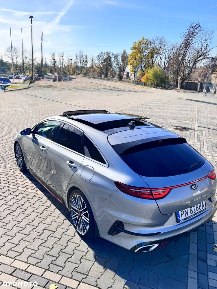Kia ProCeed 1.6 T-GDI GT DCT - 6