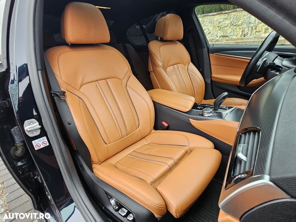BMW Seria 5 530i xDrive AT MHEV - 19