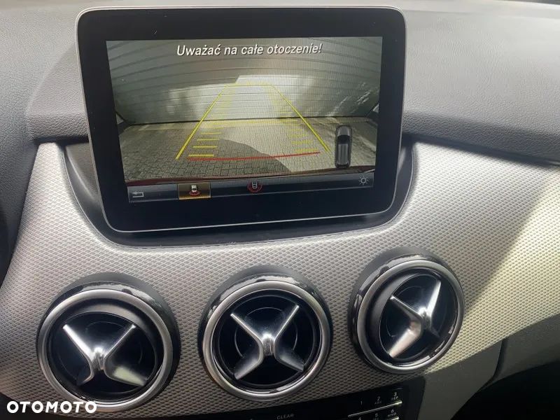 Mercedes-Benz Klasa B 220 4-Matic - 14