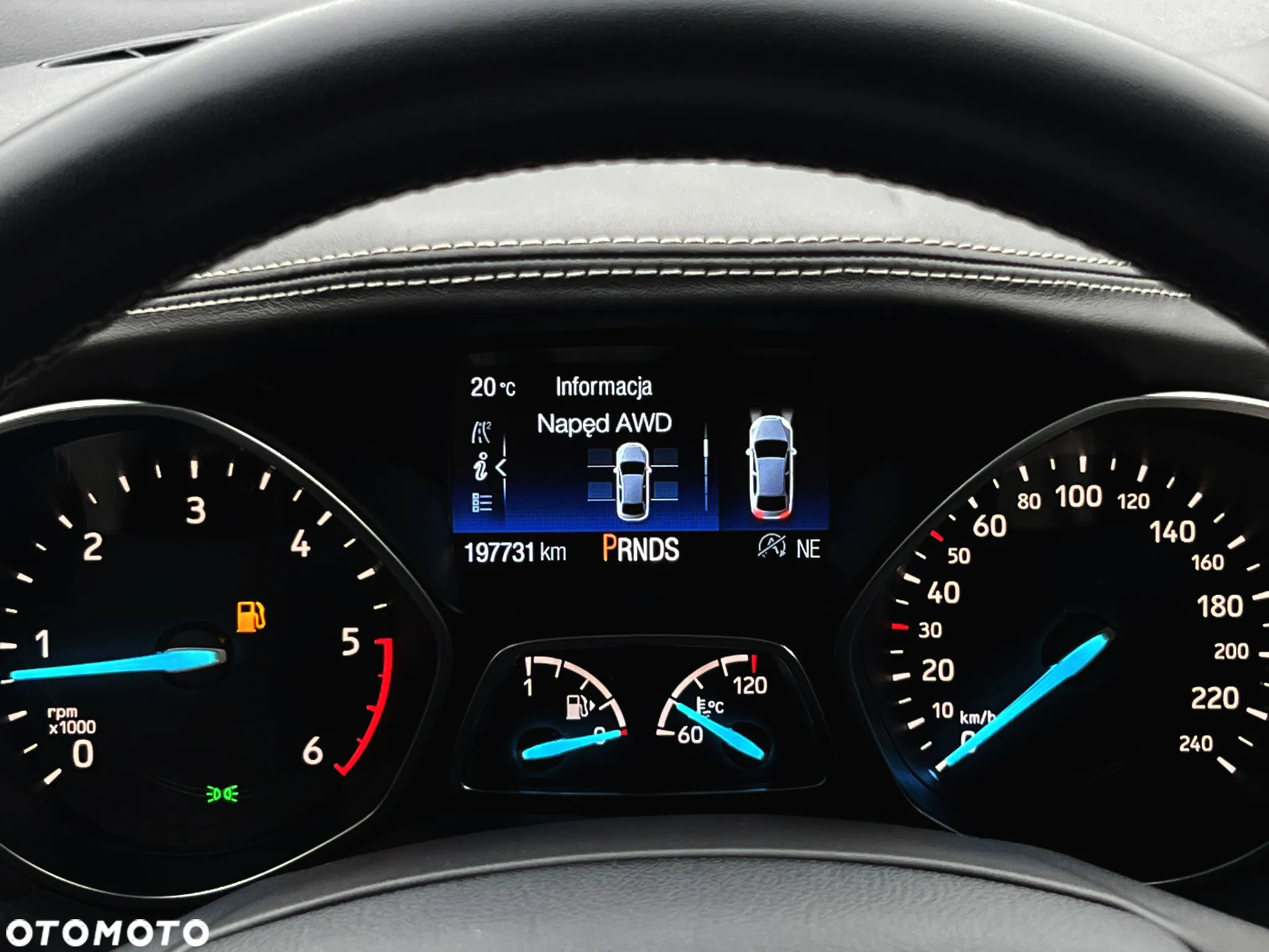 Ford Kuga 2.0 TDCi 4x4 Vignale - 37
