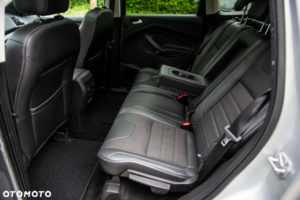 Ford Kuga 2.0 TDCi 4x4 Titanium - 20