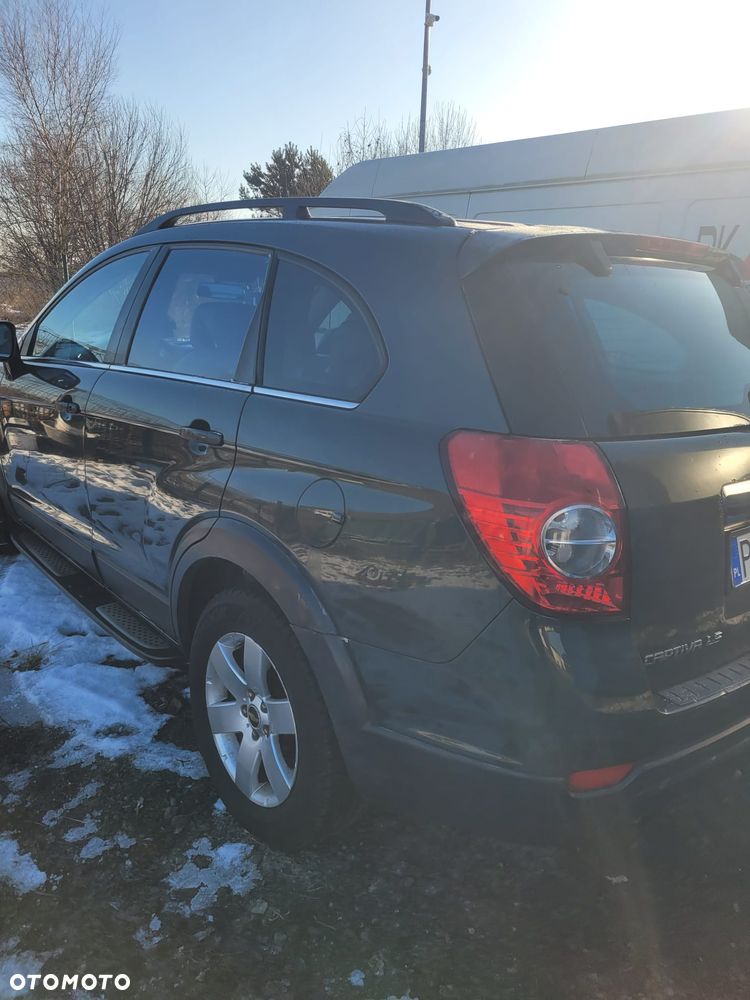 Chevrolet Captiva 2.0 d LT base - 3
