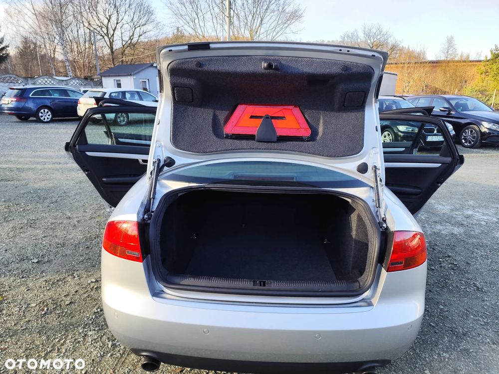 Audi A4 Limousine 2.0 T FSI multitronic - 34