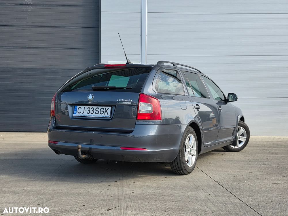 Skoda Octavia 1.6 TDI DPF Ambiente Green tec - 3