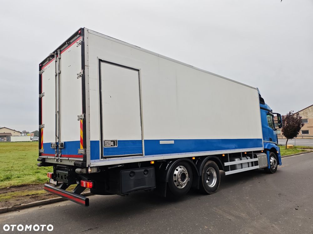 Mercedes-Benz ACTROS 25.45 ; 25.51 ; chłodnia * izoterma * hakówka * przewierty sterowane * - 7