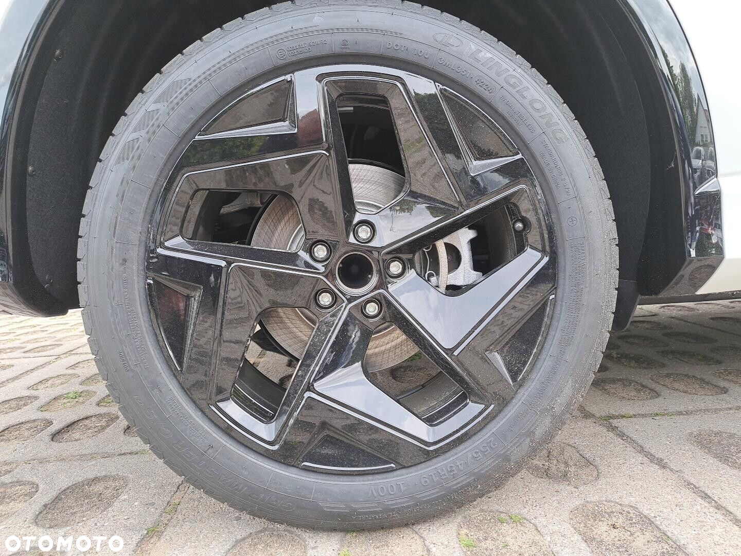 Volkswagen Tiguan - 19