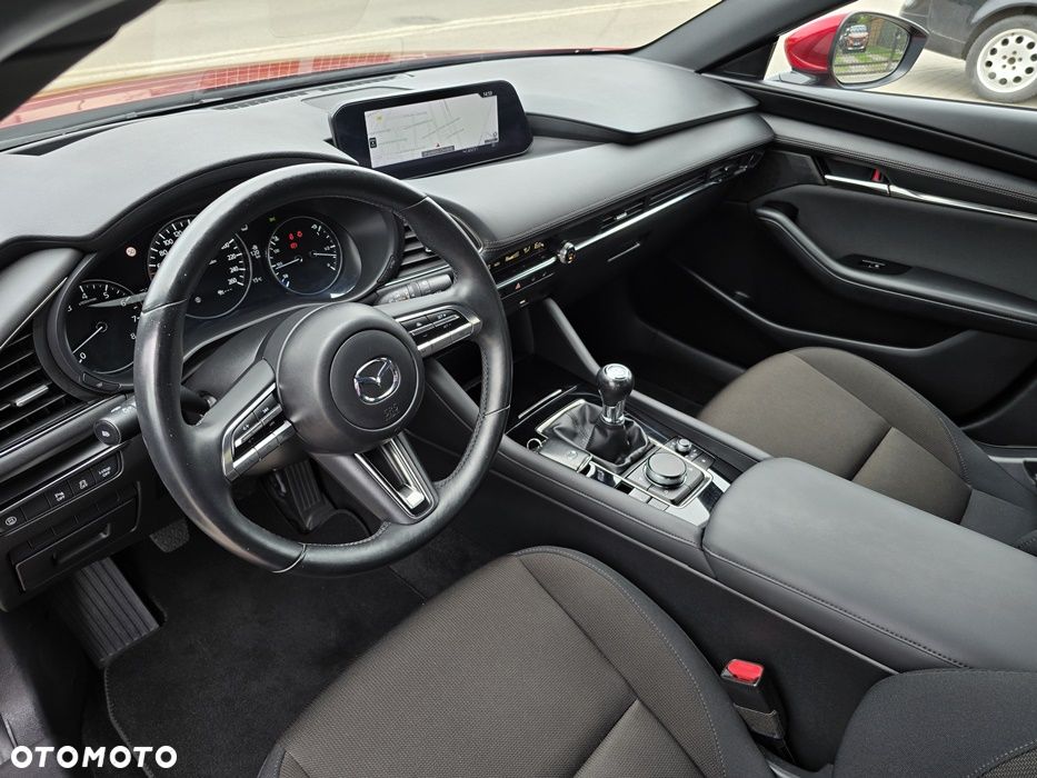 Mazda 3 e-SKYACTIV-G 2.0 M HYBRID - 26
