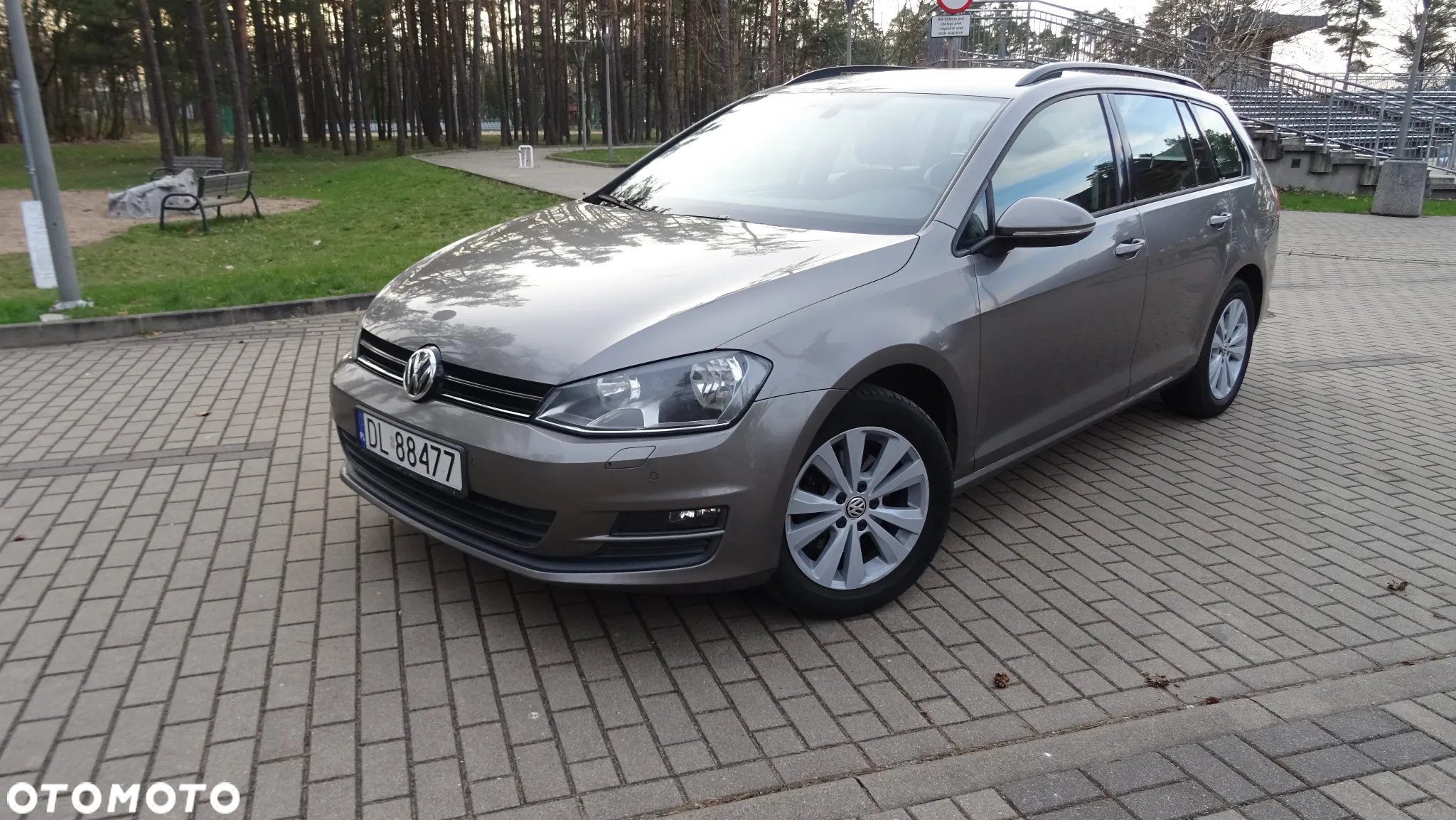 Volkswagen Golf VII 1.6 TDI BMT Comfortline - 2