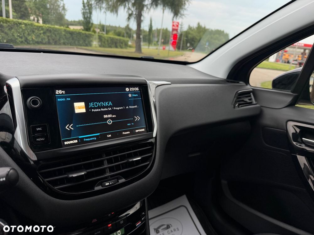 Peugeot 208 PureTech 82 Stop & Start Signature - 33