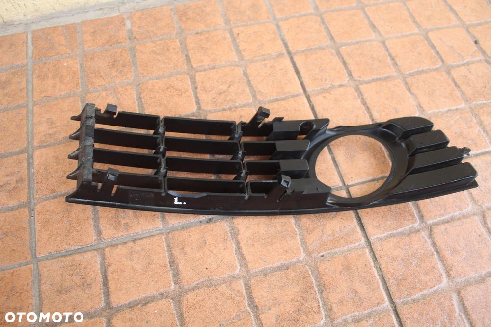 KRATKA ZDERZAKA LEWY PRZÓD AUDI A4 B6 8E0807681 - 3