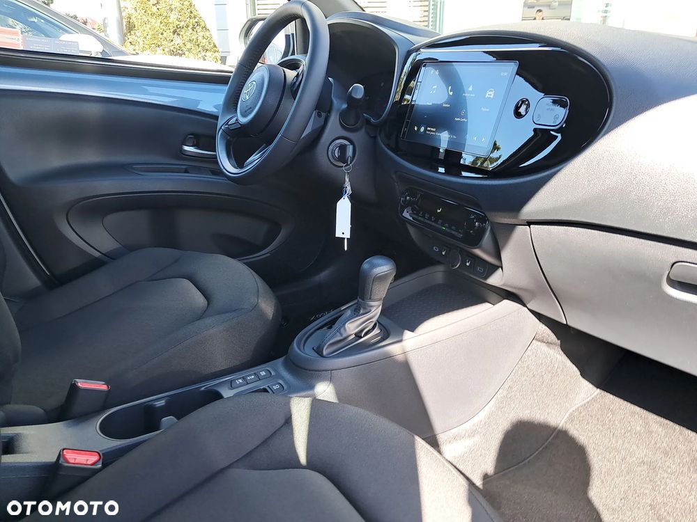 Toyota Aygo X Hybrid 1.5 Comfort e-CVT - 17