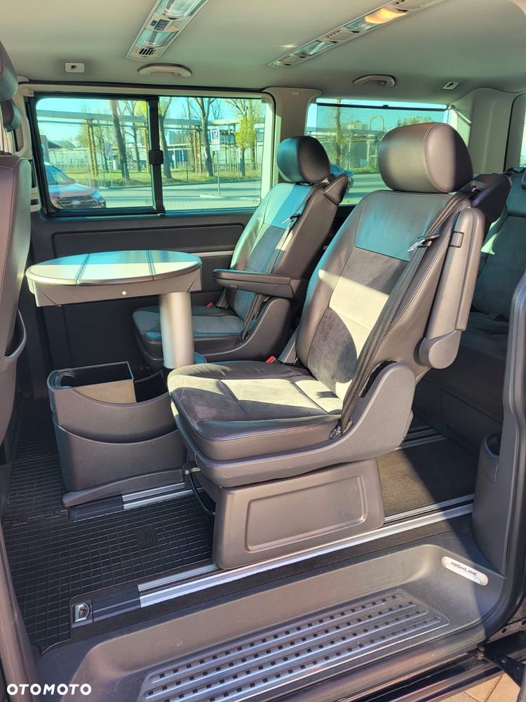 Volkswagen Multivan - 9