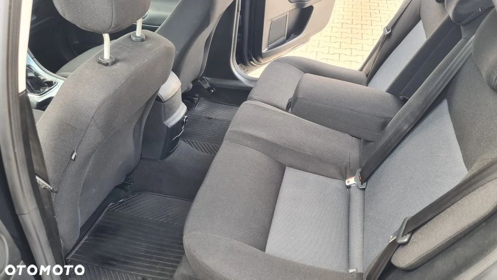 Ford Mondeo - 11