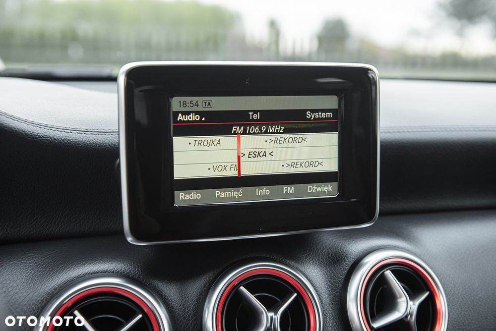 Mercedes-Benz Klasa A 45 AMG 4Matic AMG Speedshift 7G-DCT - 25