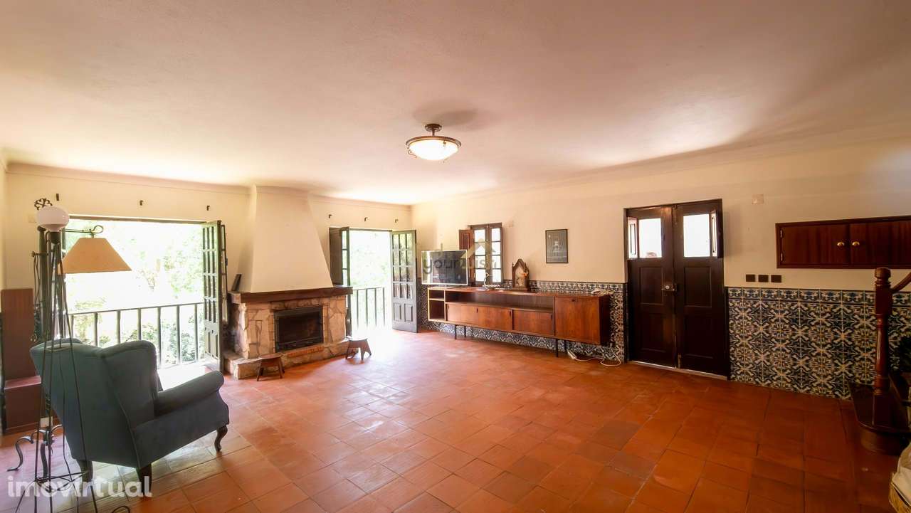 Moradia com 4 quartos e terreno - Grande imagem: 4/33