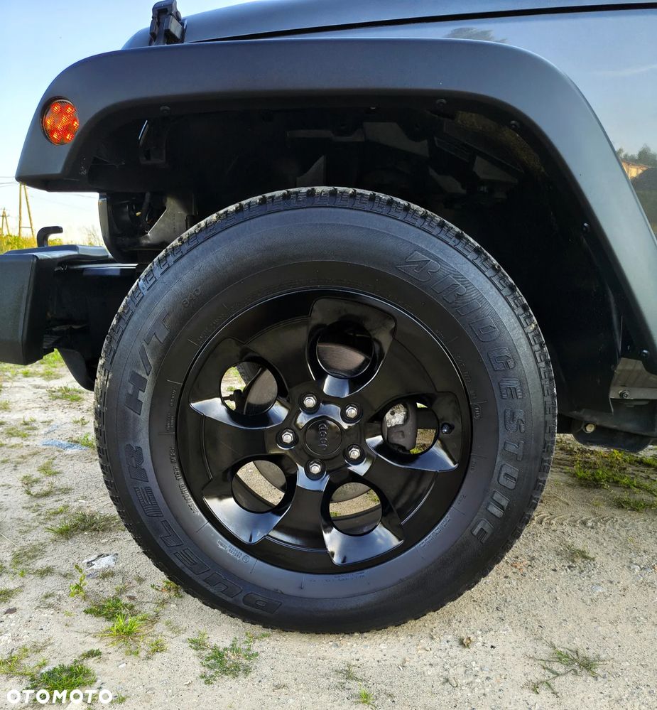 Jeep Wrangler - 29