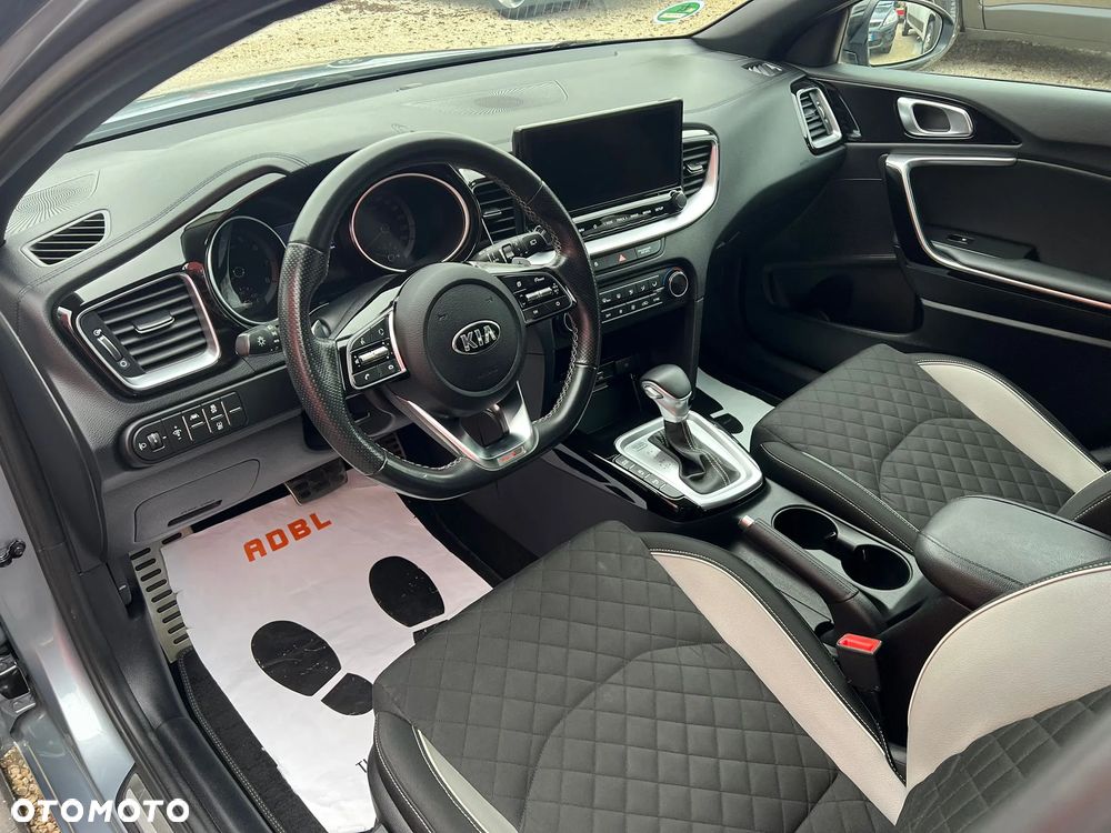 Kia Ceed 1.5 T-GDI DCT7 OPF GT Line - 24