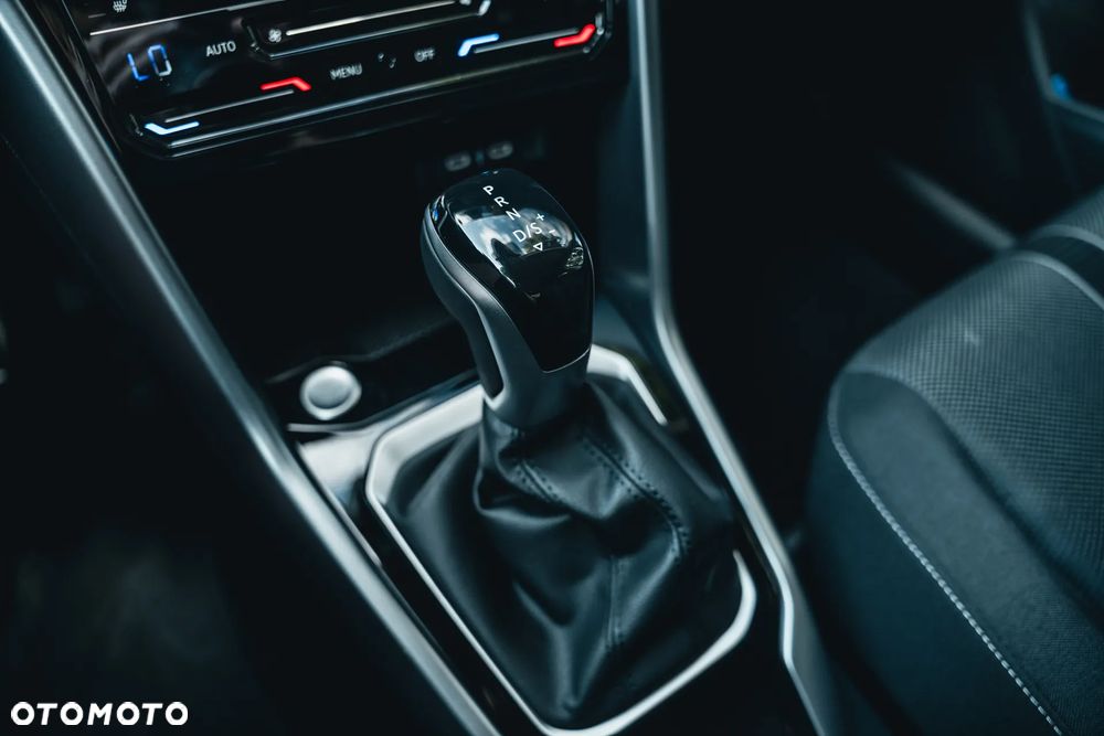 Volkswagen T-Roc 1.5 TSI Life Plus DSG - 21