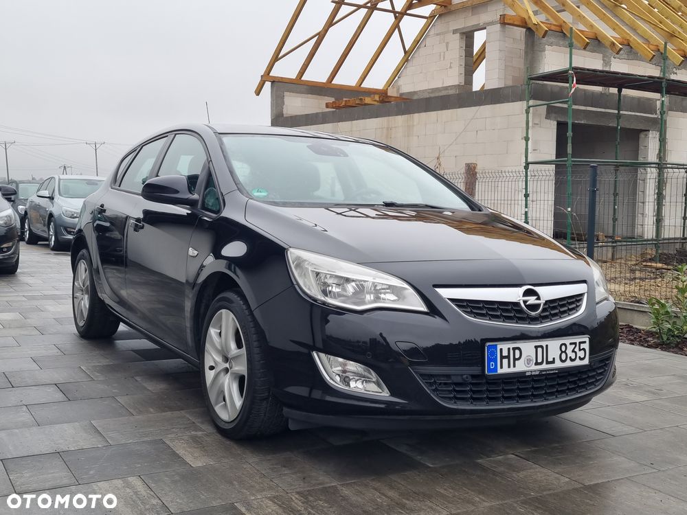 Opel Astra 1.4 Turbo Cosmo - 3