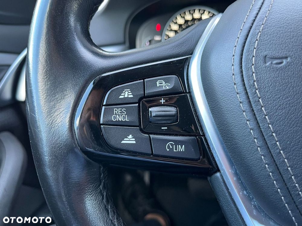 BMW Seria 5 520d - 20