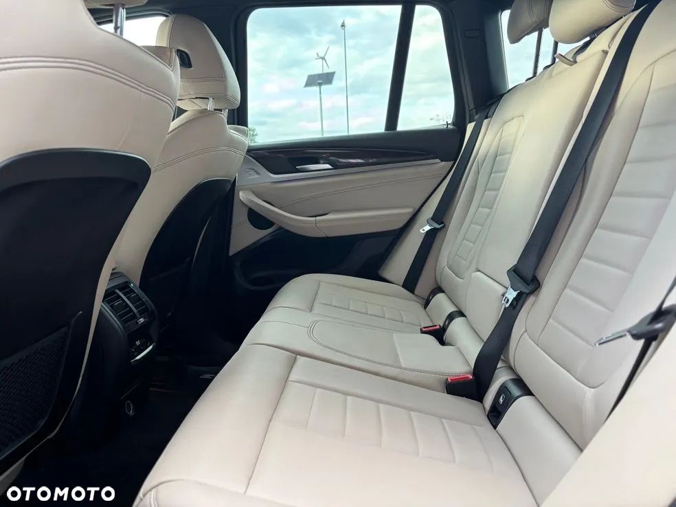 BMW X3 - 24