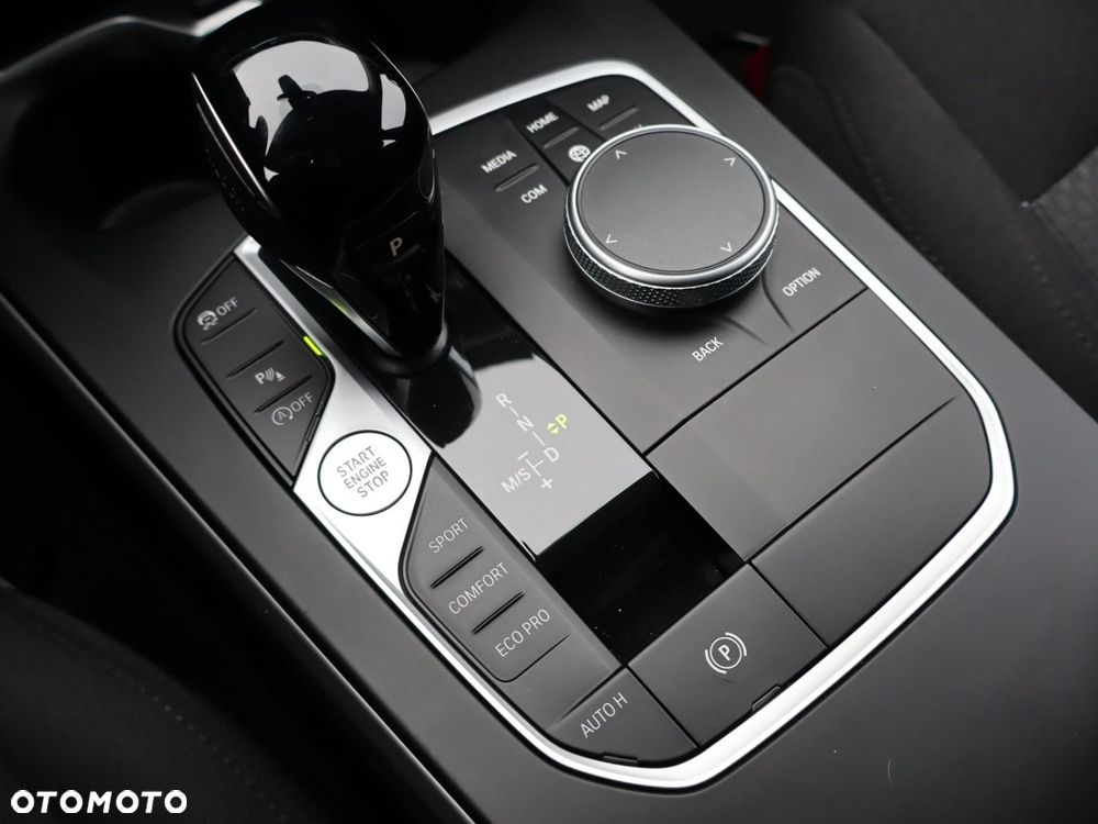 BMW Seria 1 118i Advantage - 14