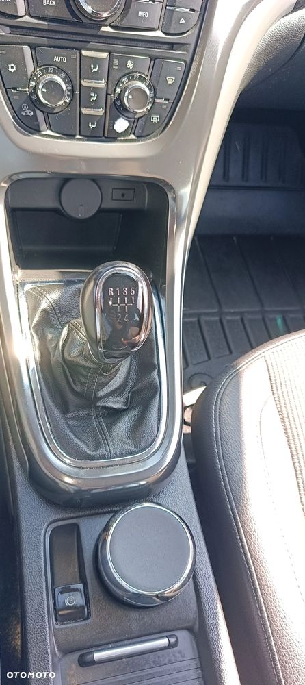 Opel Astra 1.4 - 8