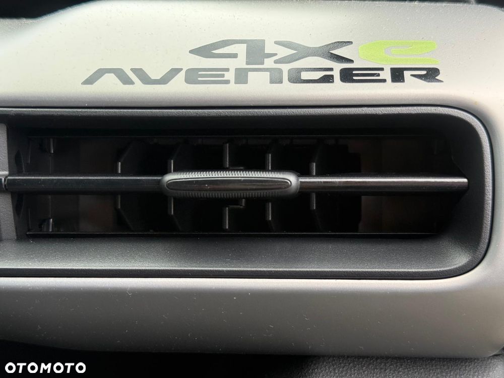 Jeep Avenger ver-1-2-t3-mhev-upland-4xe-edct6 - 16