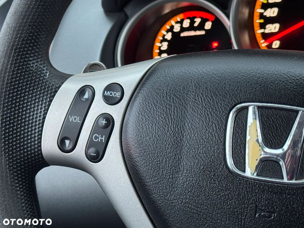 Honda Jazz 1.4 CVT LS - 22