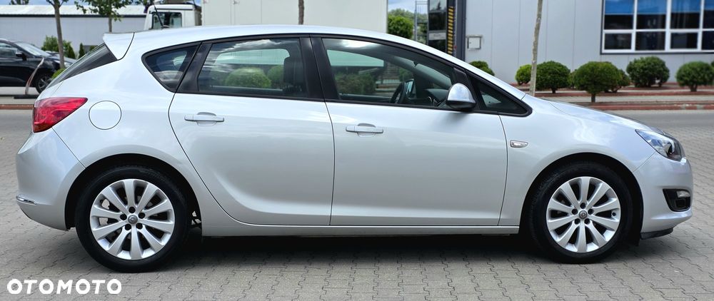 Opel Astra - 6