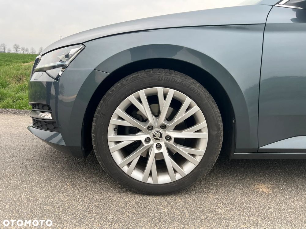 Skoda Superb 2.0 TDI SCR Ambition DSG - 16