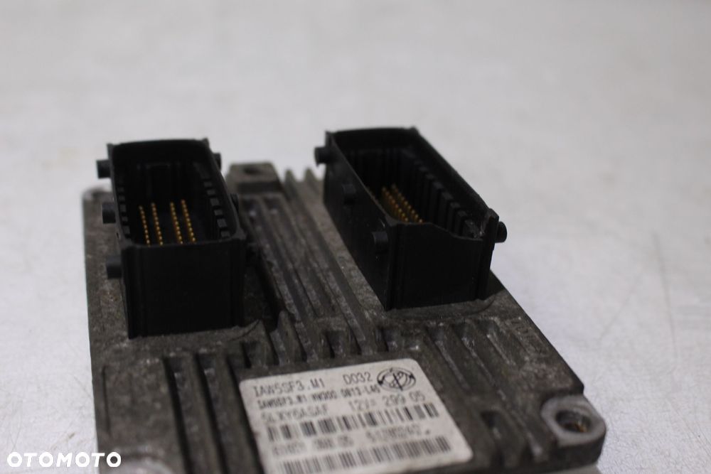 KOMPUTER SILNIKA FIAT GRANDE PUNTO 1.2 51780240 - 6