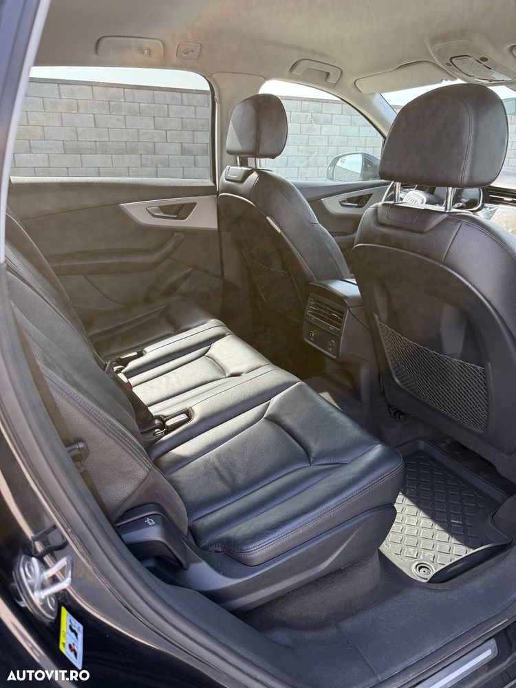 Audi Q7 3.0 50 TDI quattro Tiptronic S Line - 9