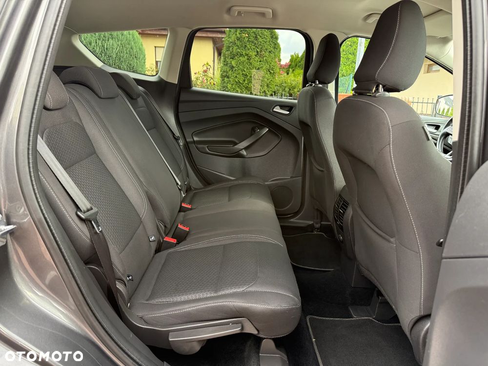 Ford Kuga - 30