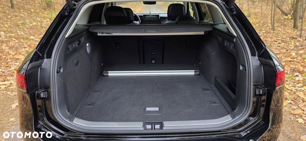 Volkswagen Passat 2.0 TDI SCR Style DSG - 26