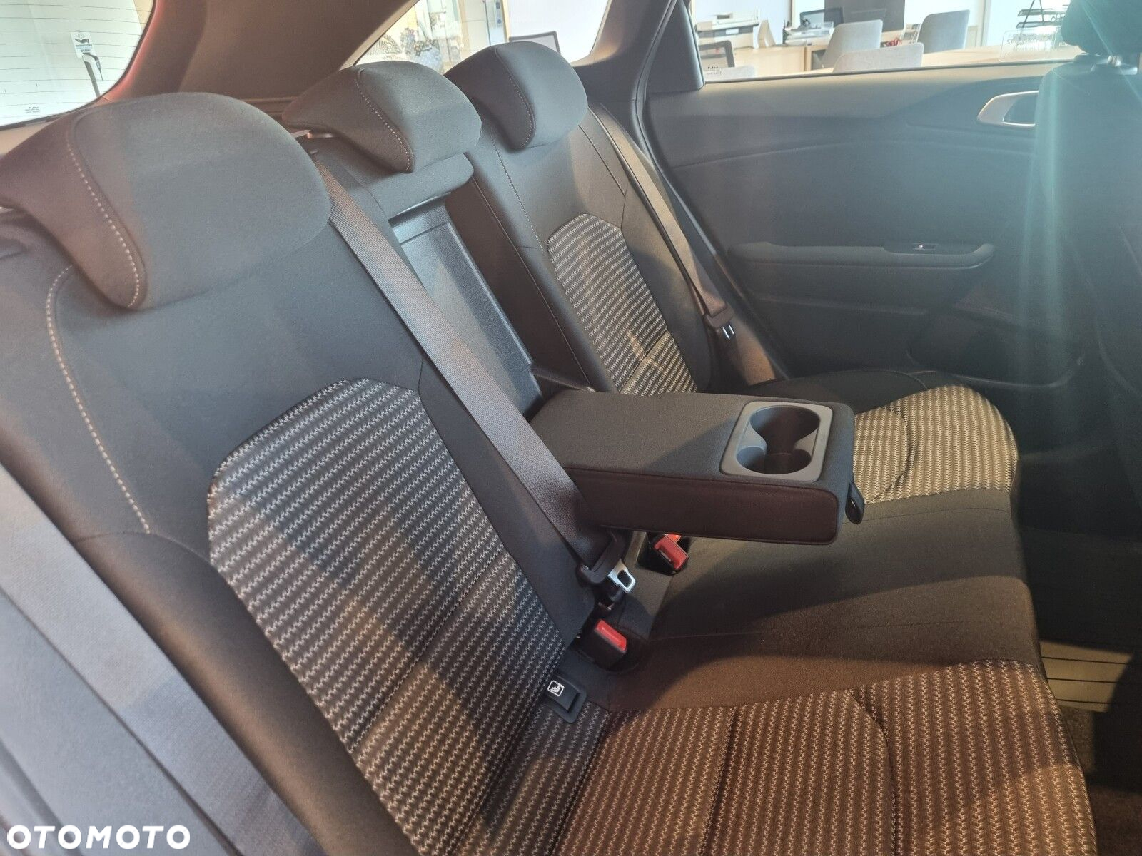 Kia Ceed - 21