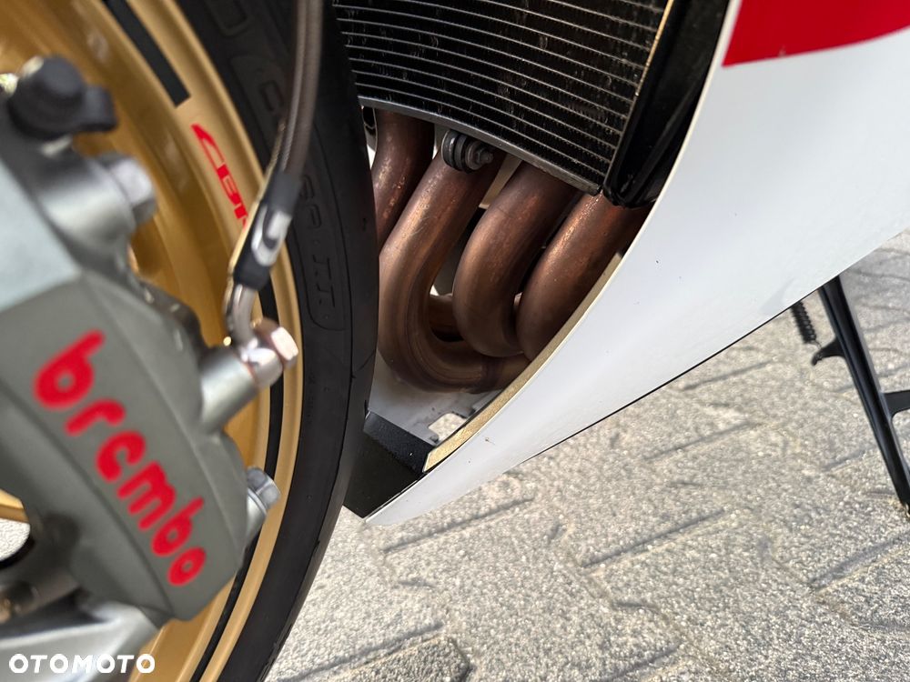 Yamaha R6 - 16