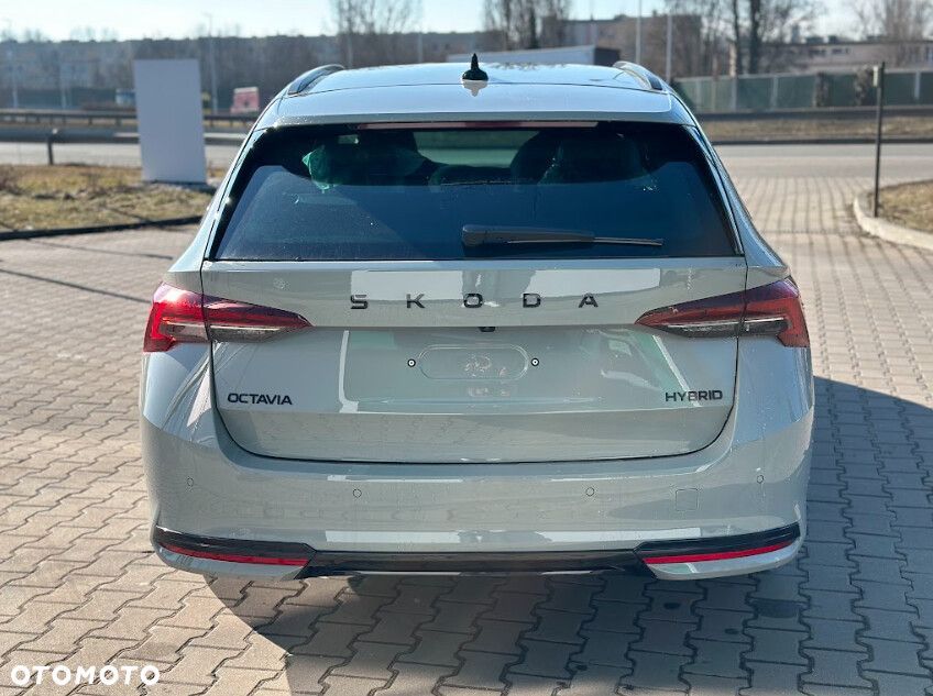 Skoda Octavia - 5